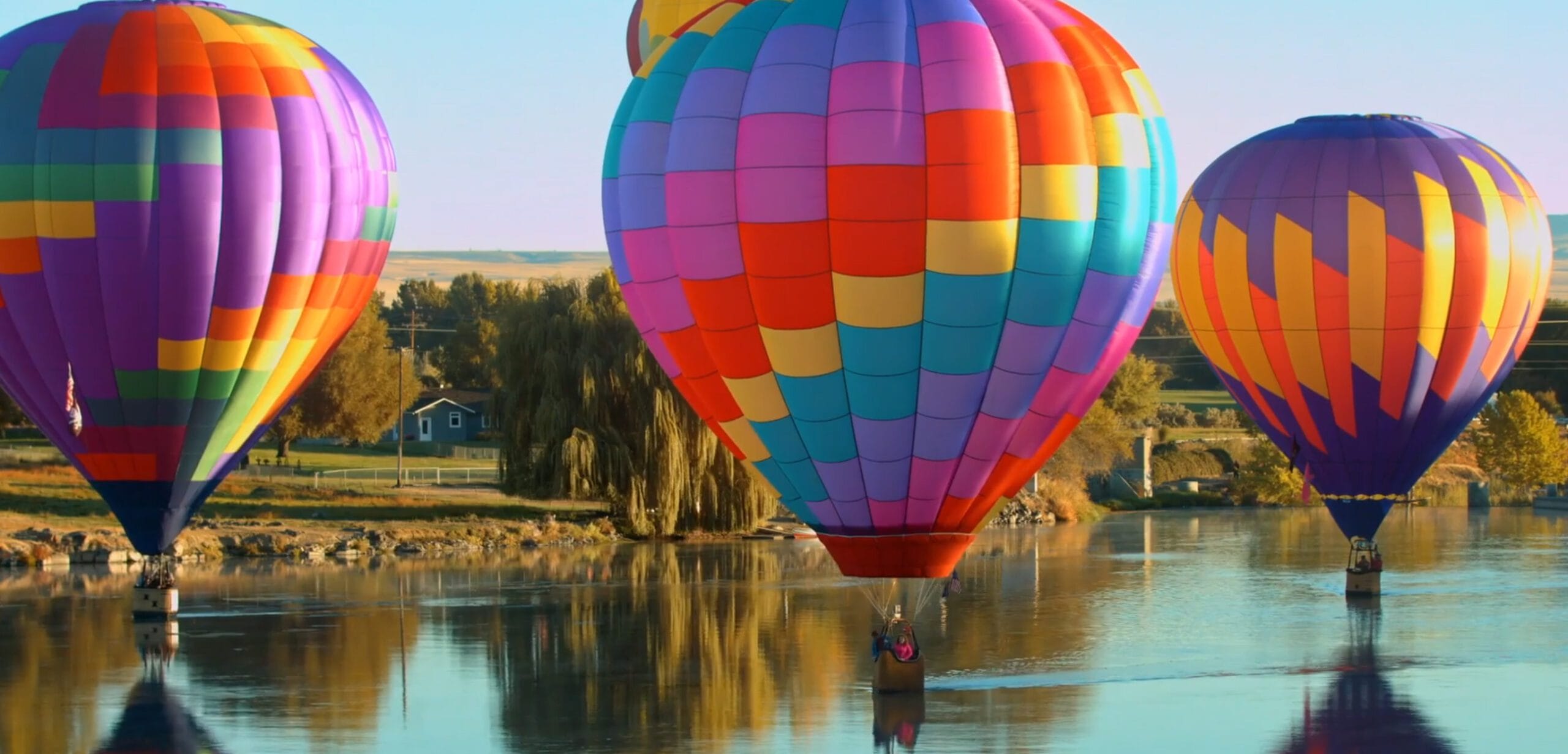 balloons on river