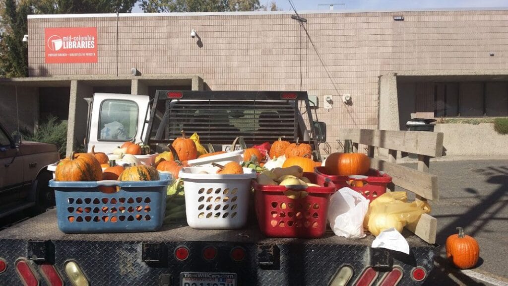 truck with pumpkins