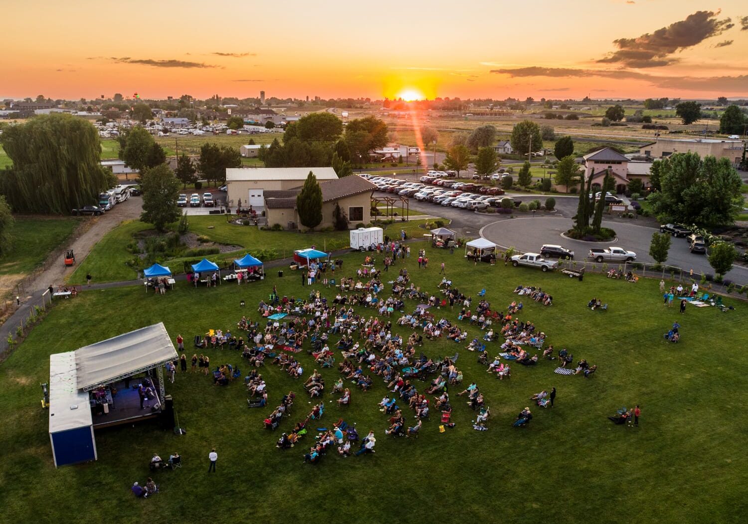 Prosser_festivals_WIT_Cellars_57 aerial view of a summer concert festival at WIT Cellars