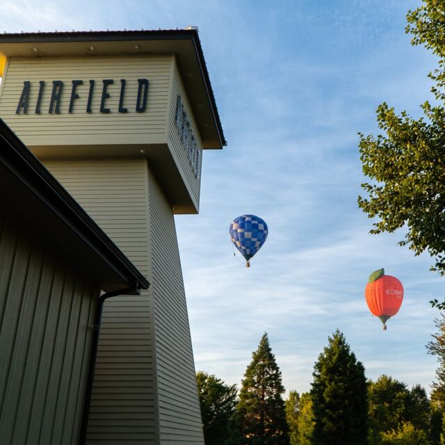 What a beautiful start to the day! 

Hot air balloons floated right over our Prosser tasting room this morning giving us incredible views out back. We hope you’re enjoying the sights of the first day of the Great Prosser Balloon Rally—it’s one of the most magical weekends in Prosser!

#tourprosser #airfieldwines #tastingroom #prosserwa #hotairballoons #greatprosserballoonrally2025 #morning #skies #cheers